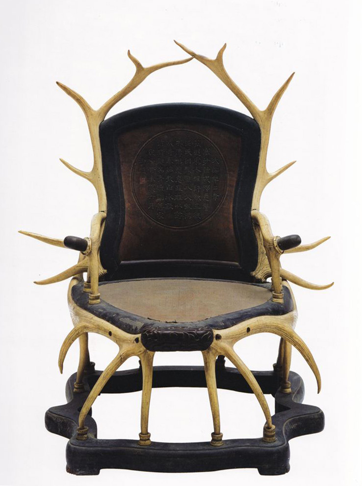 Кресло из оленьих рогов